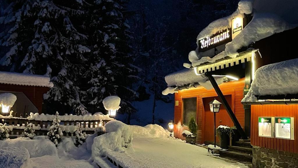 Gasthof Paluda - Pizzeria Dalaas Dış mekan fotoğraf